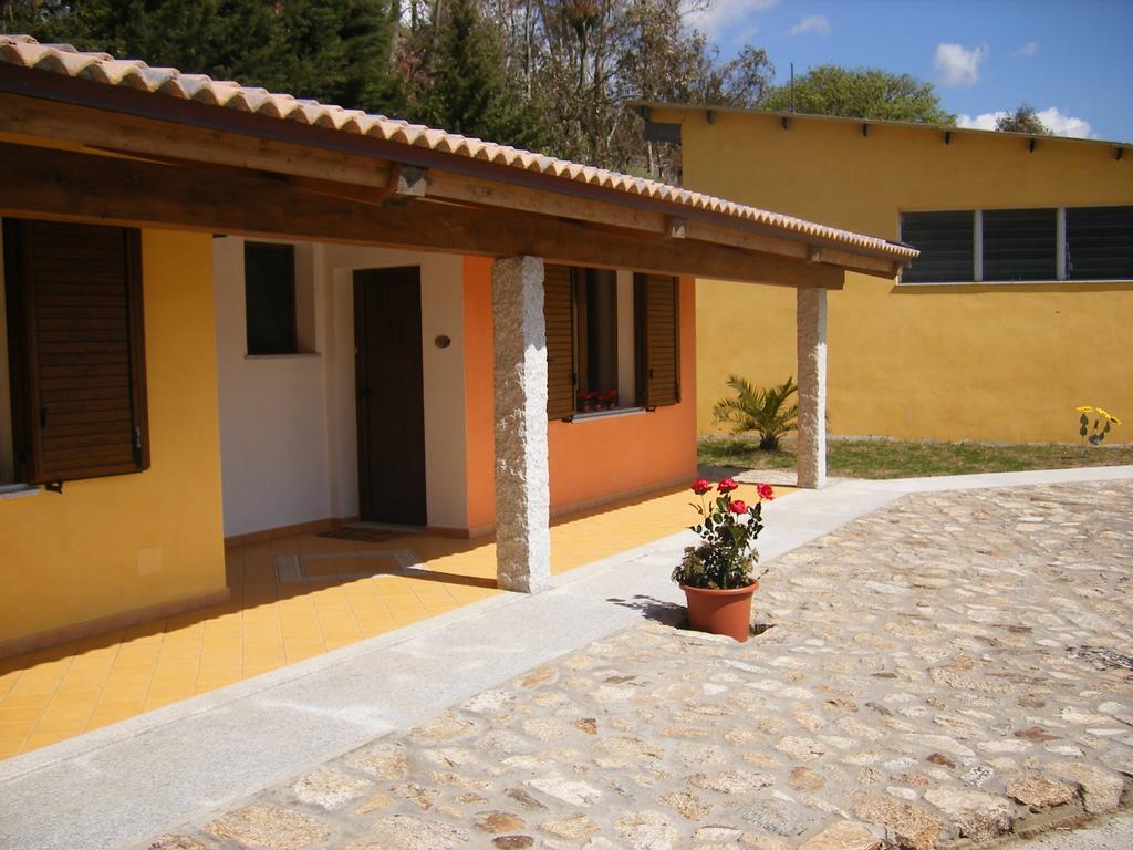 Agriturismo Usurtala Orani Luaran gambar